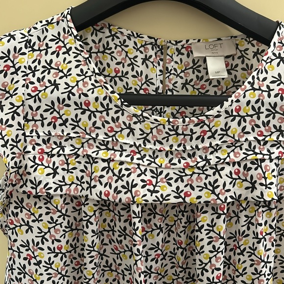 Loft summer blouse - Picture 3 of 3